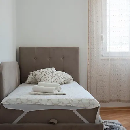 Slavica تريبينيي